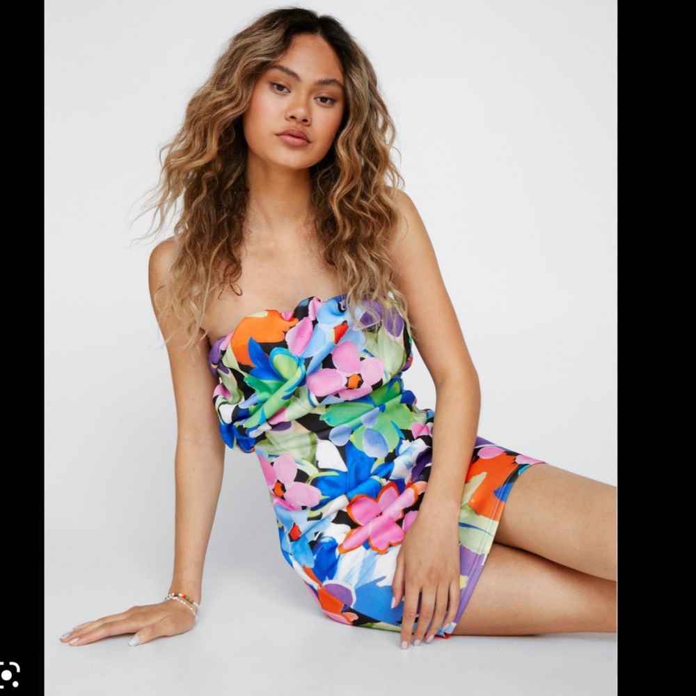 Floral Ruffle Dress NWT - Picture 5 of 5